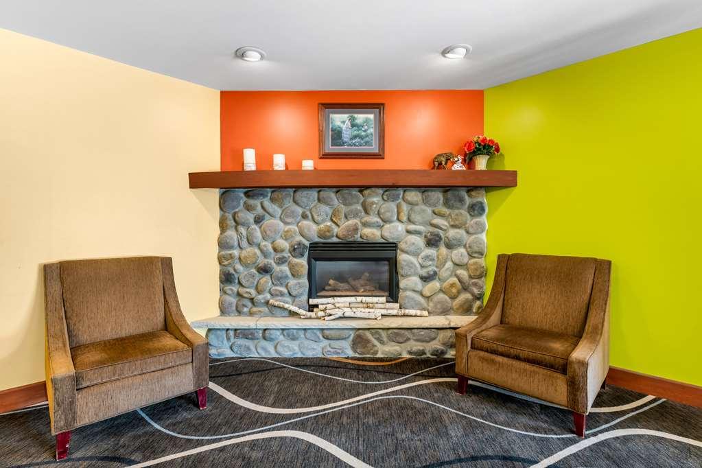 Econo Lodge Inn&Suites Eau Claire Intérieur photo