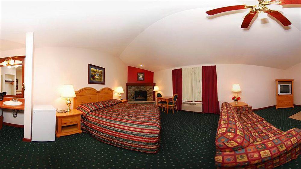 Econo Lodge Inn&Suites Eau Claire Extérieur photo