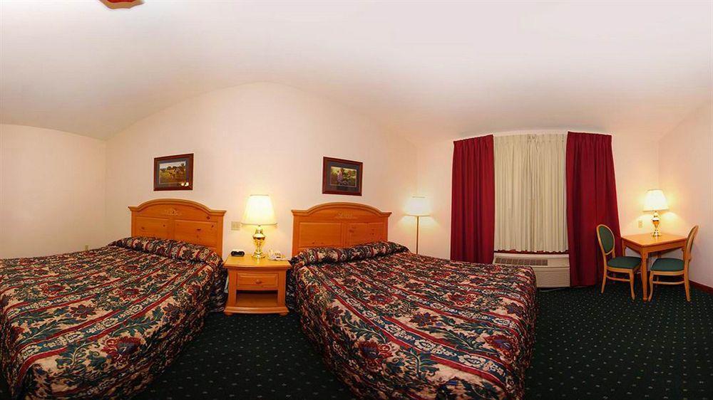 Econo Lodge Inn&Suites Eau Claire Extérieur photo