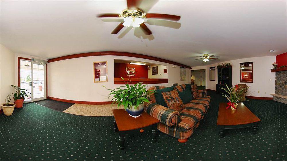 Econo Lodge Inn&Suites Eau Claire Extérieur photo