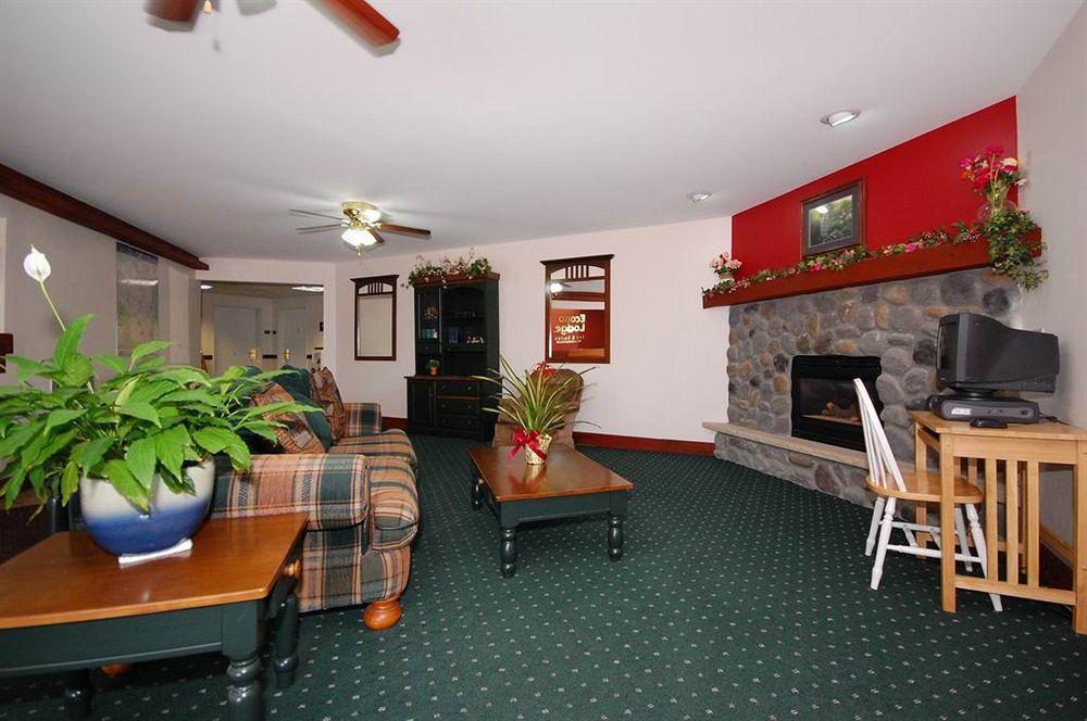 Econo Lodge Inn&Suites Eau Claire Extérieur photo