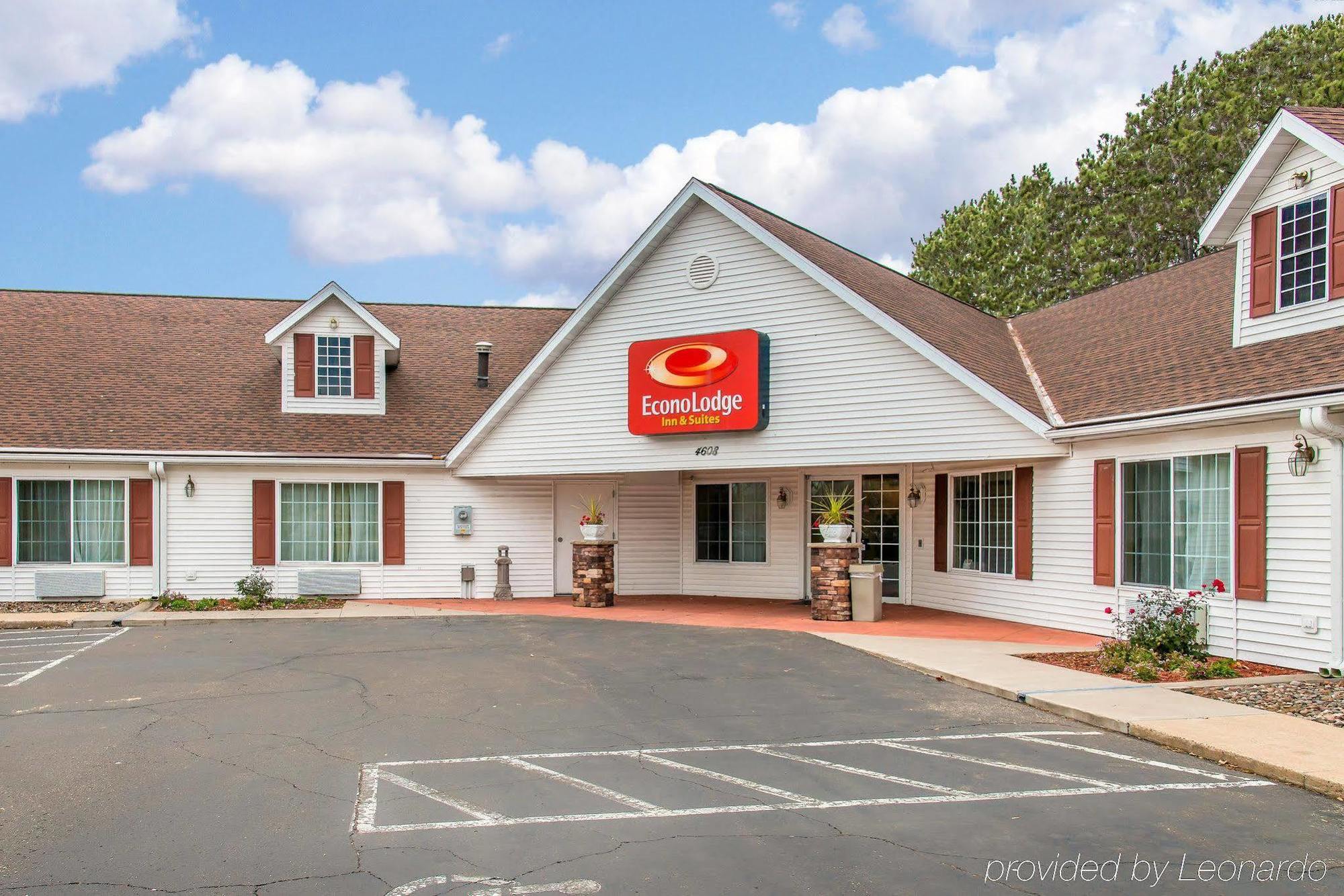 Econo Lodge Inn&Suites Eau Claire Extérieur photo