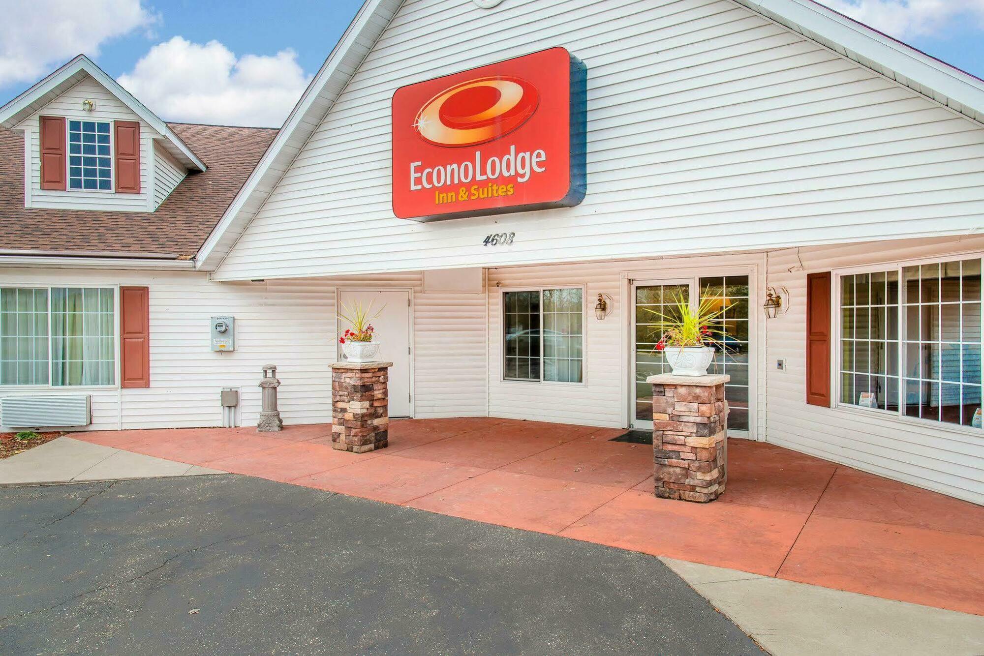 Econo Lodge Inn&Suites Eau Claire Extérieur photo