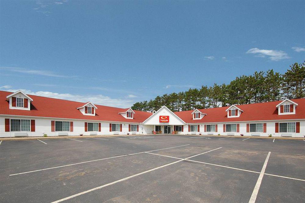 Econo Lodge Inn&Suites Eau Claire Extérieur photo
